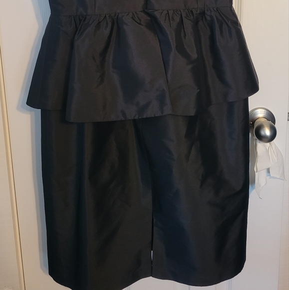 Black Halter Top Peplum Cocktail Dress - Picture 3 of 4